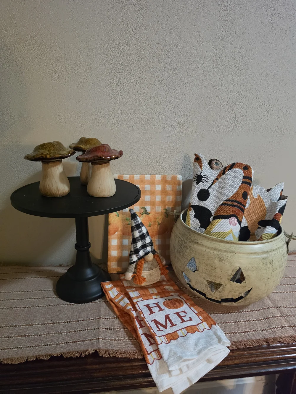 Autumn Pumpkin & Gnome Table Décor Set - Orange, Black, Cream